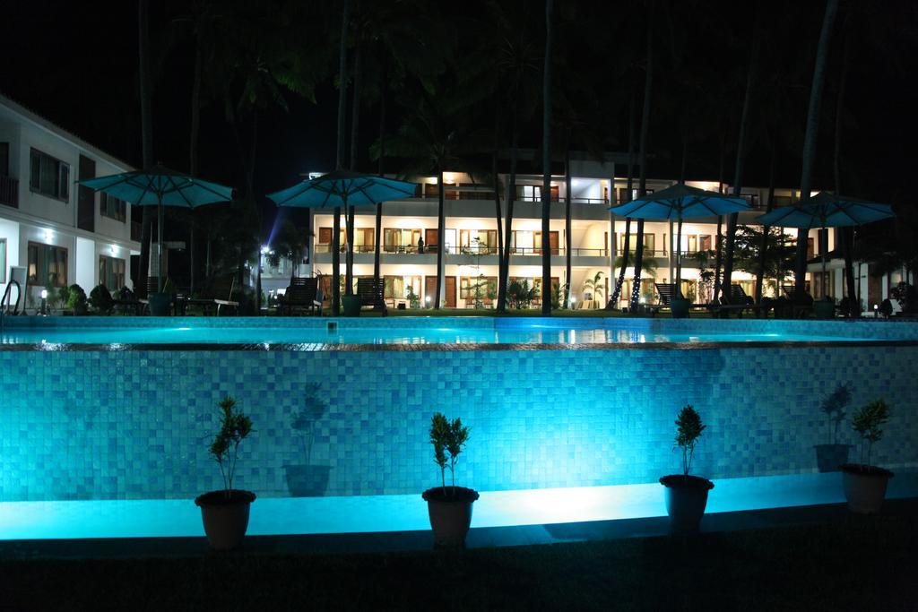 Hotel Lux Ngwesaung Bagian luar foto