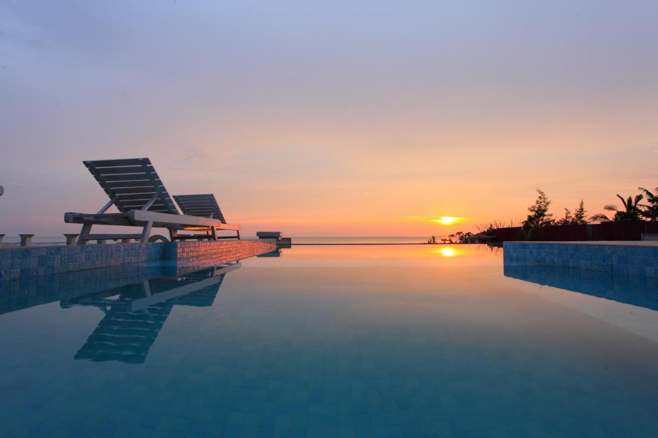 Hotel Lux Ngwesaung Bagian luar foto